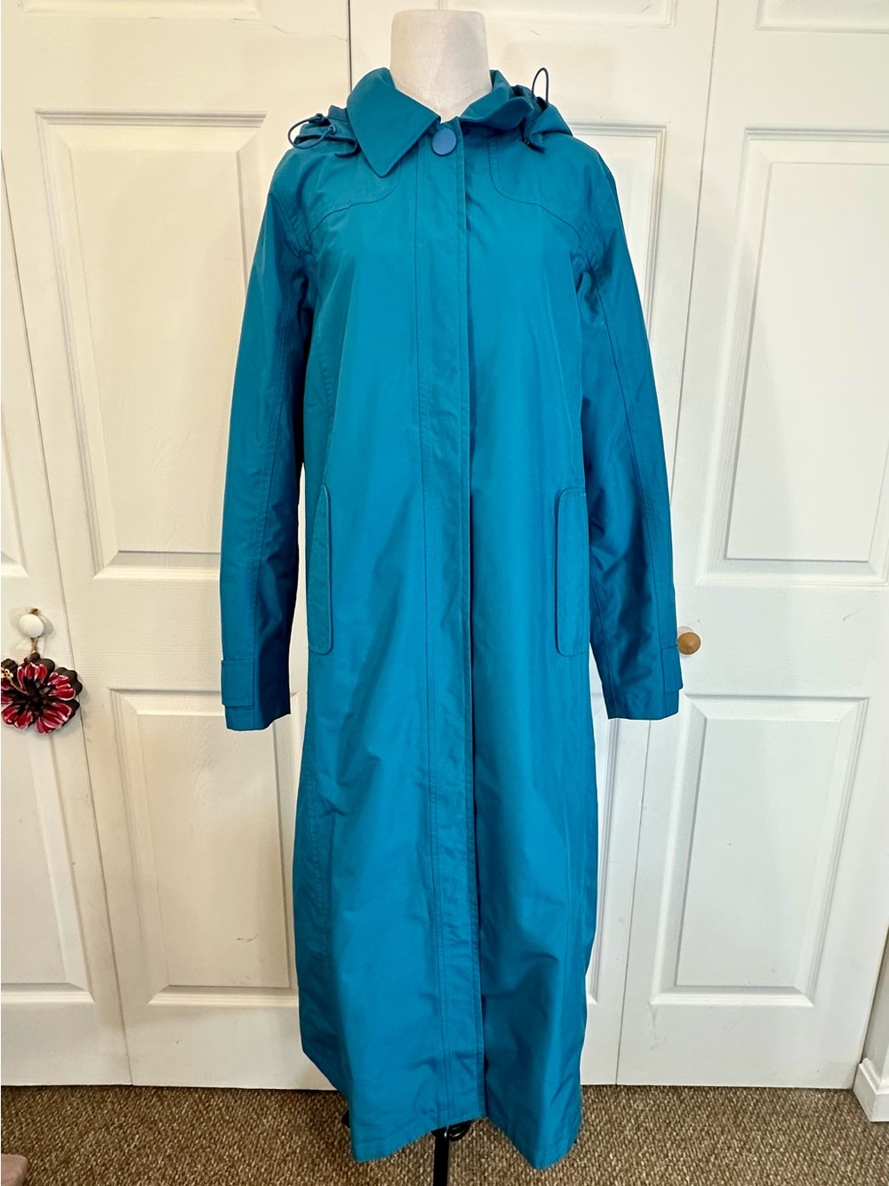 L.L.Bean Teal Long Hooded Raincoat